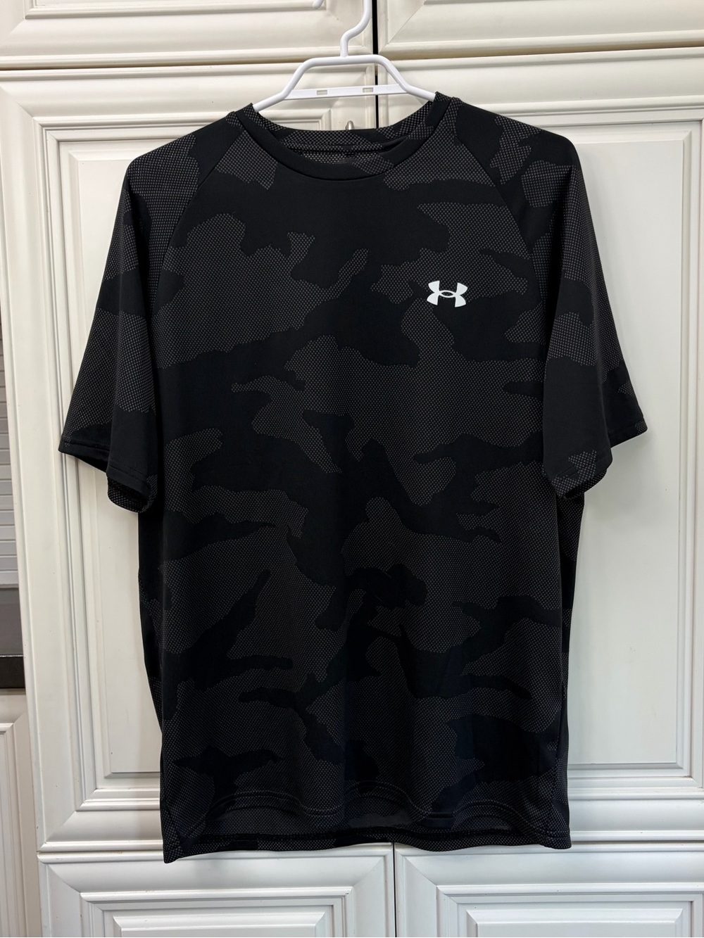 Under Armour men’s loose fit athletic t-shirt